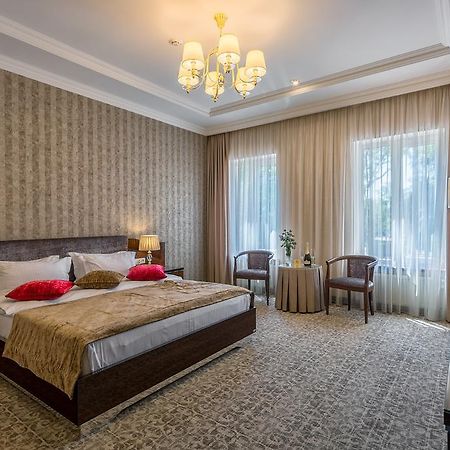 De Volan Boutique Hotel Odesa Exterior photo