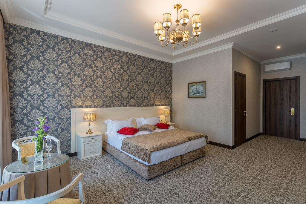 De Volan Boutique Hotel Odesa Exterior photo