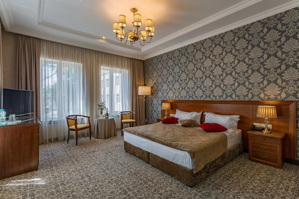 De Volan Boutique Hotel Odesa Exterior photo