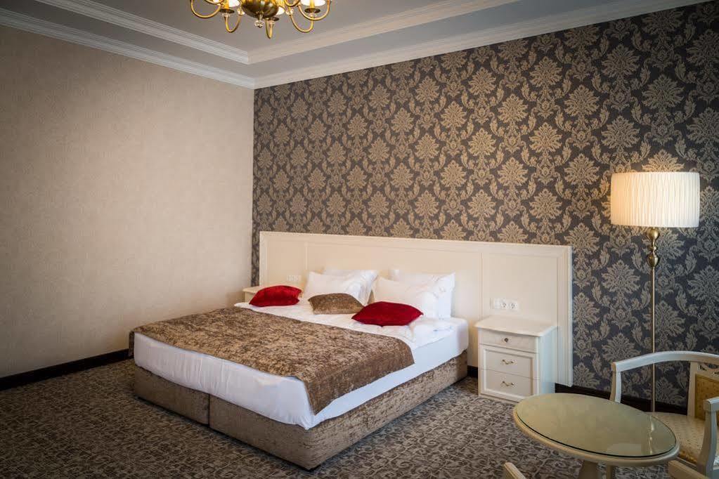 De Volan Boutique Hotel Odesa Exterior photo